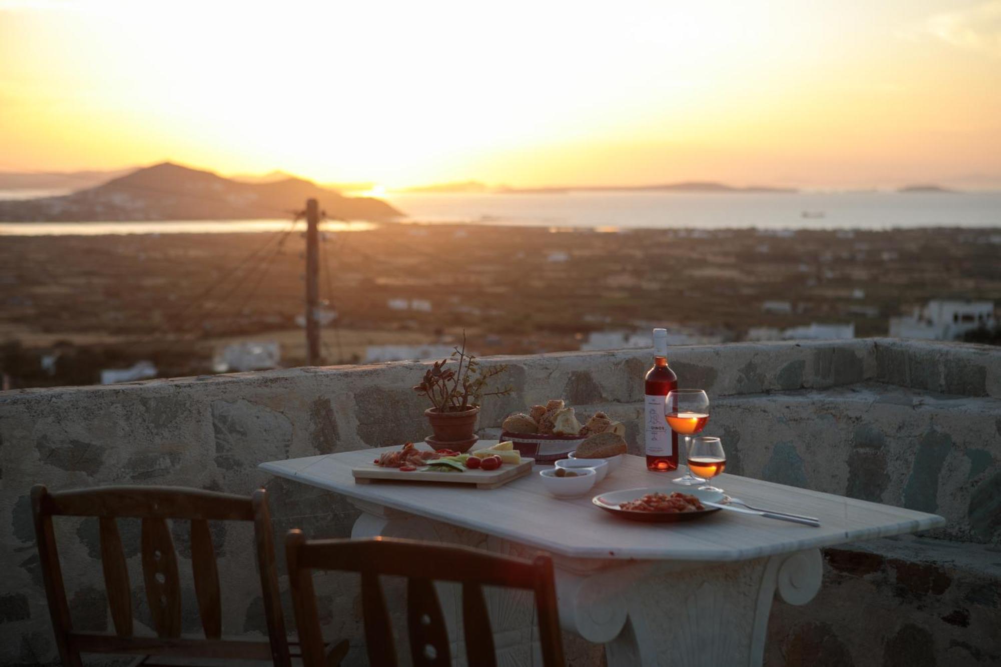 Вилла Themed House "Castle Halaros" View 17Th Century Glinado Naxos Экстерьер фото