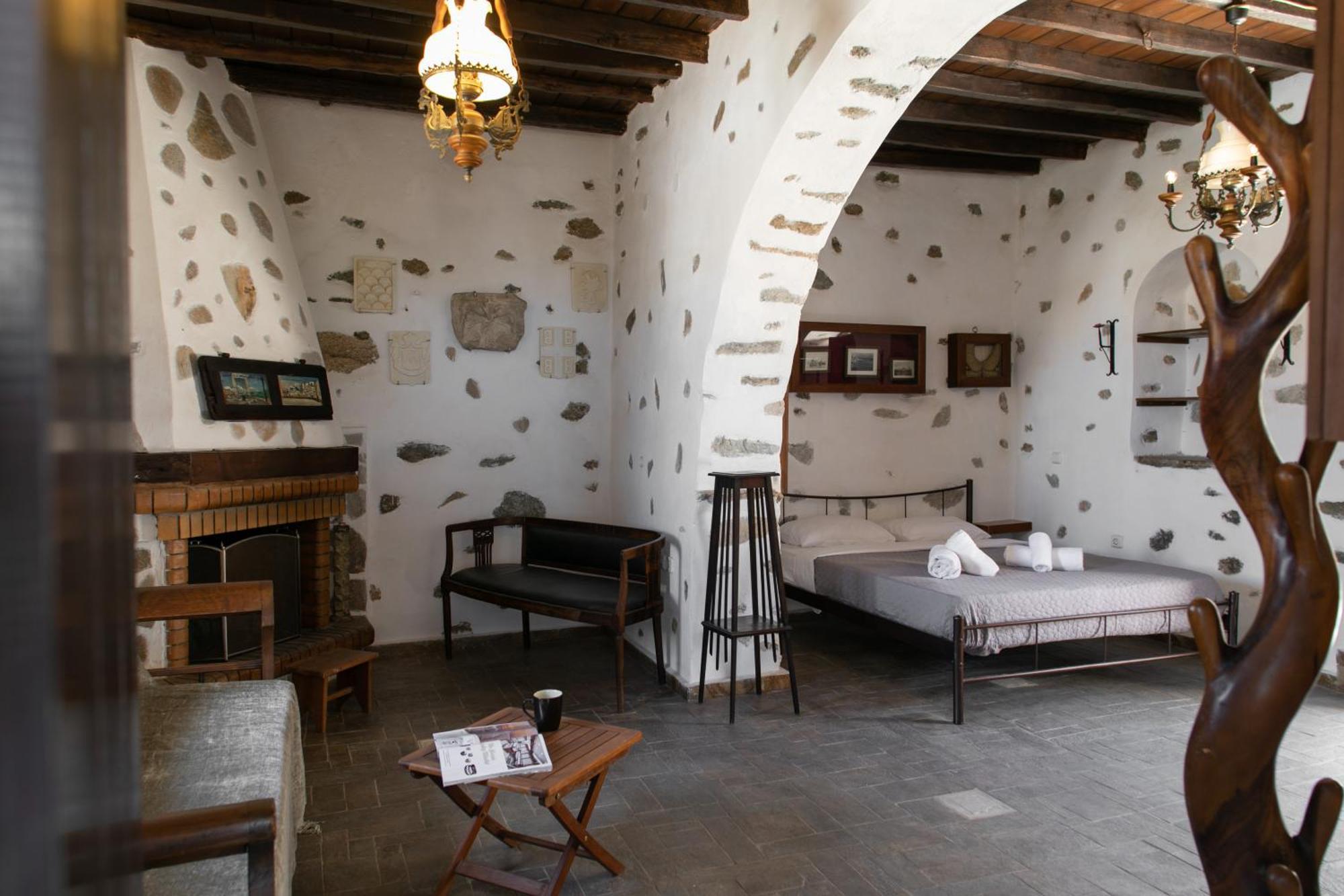 Вилла Themed House "Castle Halaros" View 17Th Century Glinado Naxos Экстерьер фото