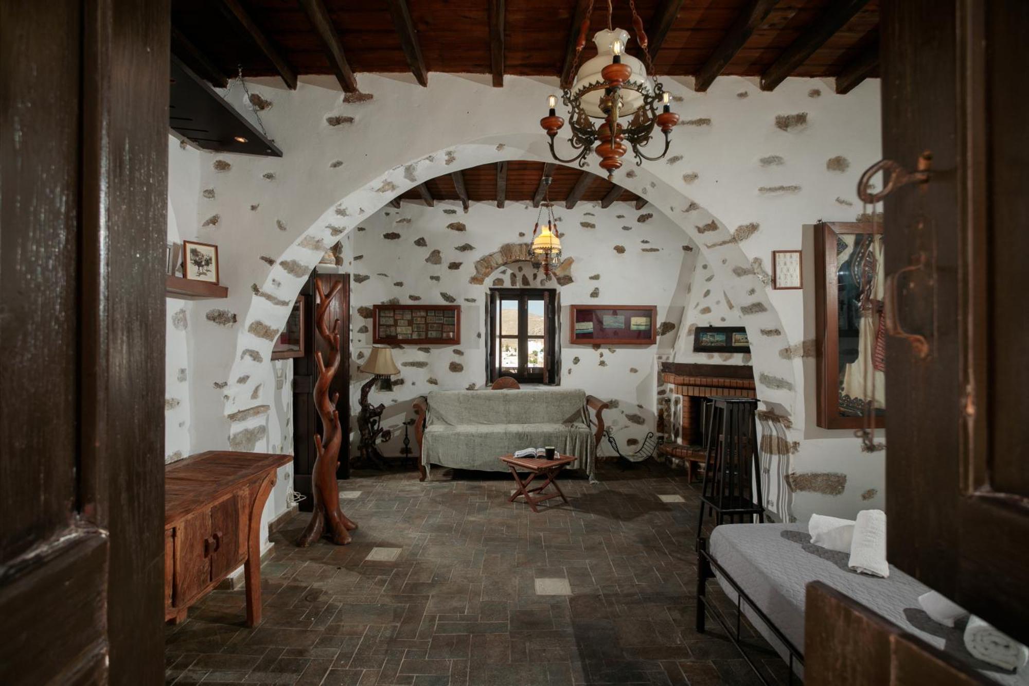 Вилла Themed House "Castle Halaros" View 17Th Century Glinado Naxos Экстерьер фото